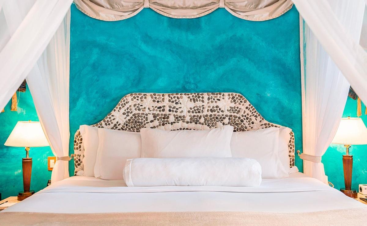 Dpny Beach Hotel & Spa איליה-בלה מראה חיצוני תמונה A bed with a headboard