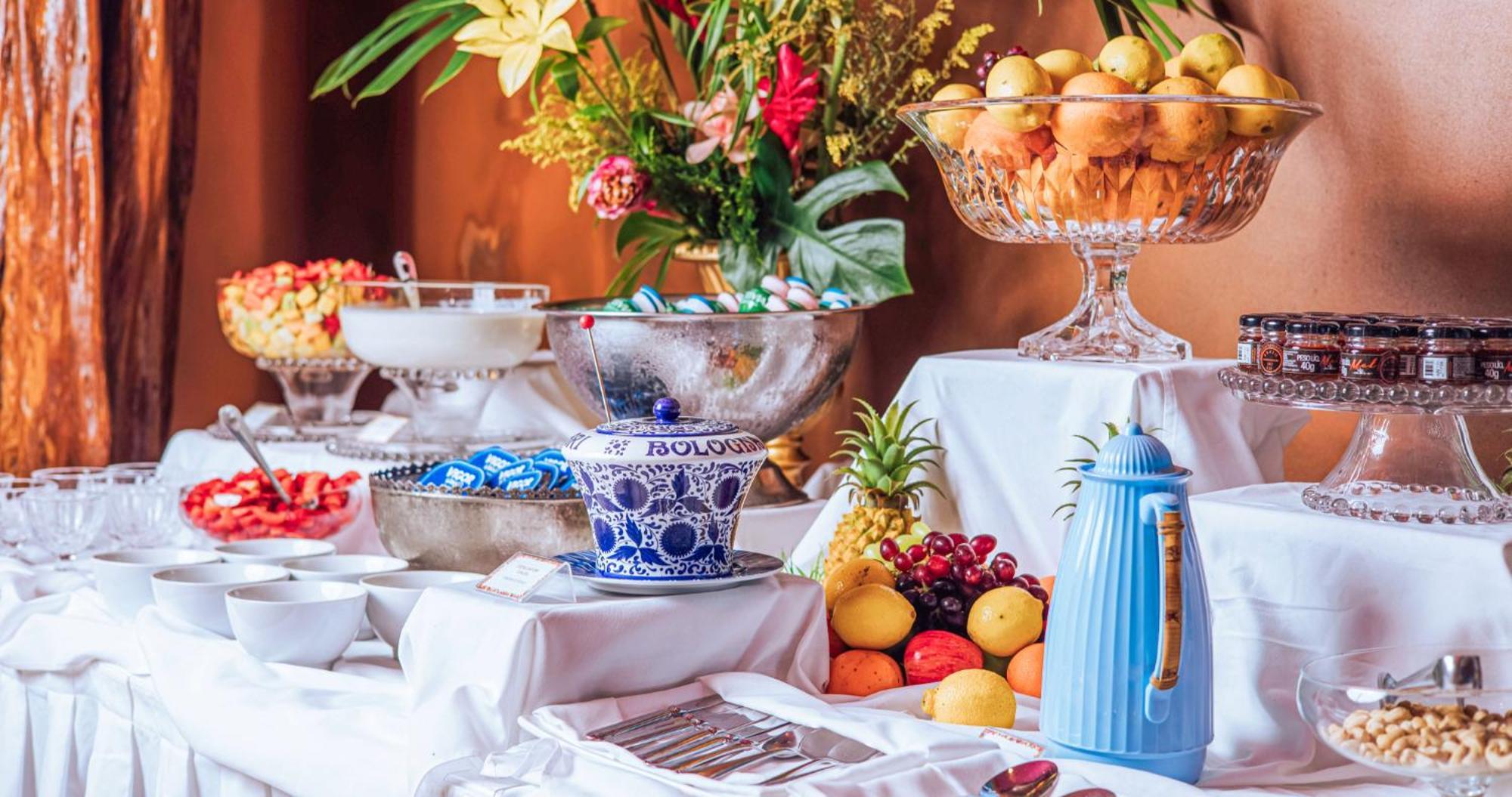 Dpny Beach Hotel & Spa איליה-בלה מראה חיצוני תמונה A buffet table